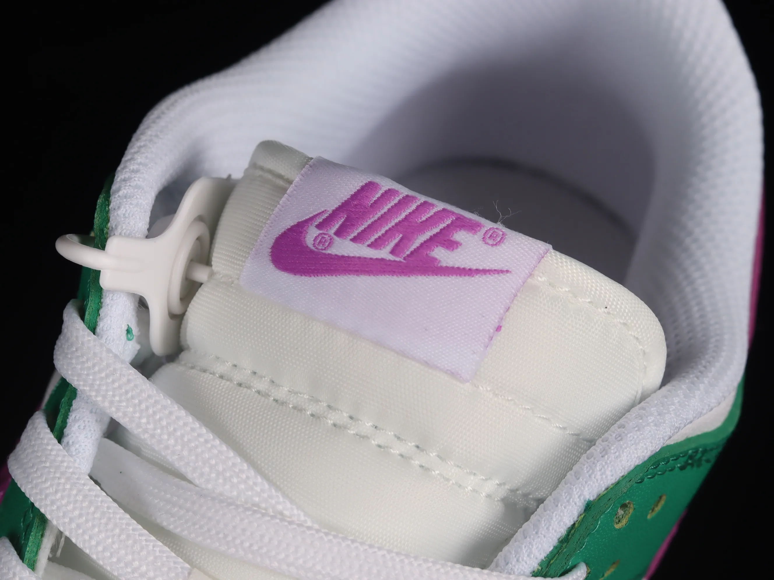 All Categories Nk SB Dunk Series Nk SB Dunk Low Low-top sneakers Nk Dunk Low "Stadium Green and White" Spring Sunshine SB low-top sports and leisure sneakers FD9922-151